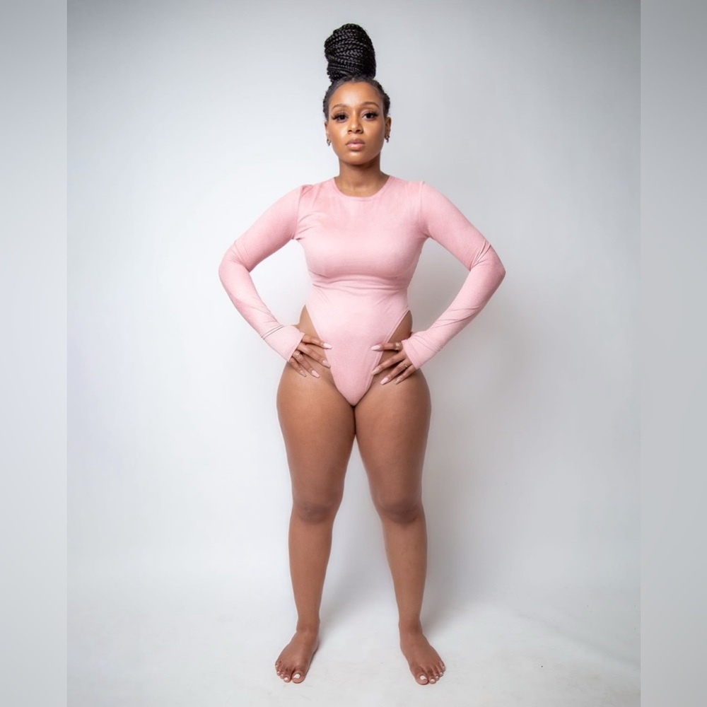 KE exclusive Long Sleeve Crew Neck Design Bodysuit - Picture 6 of 8